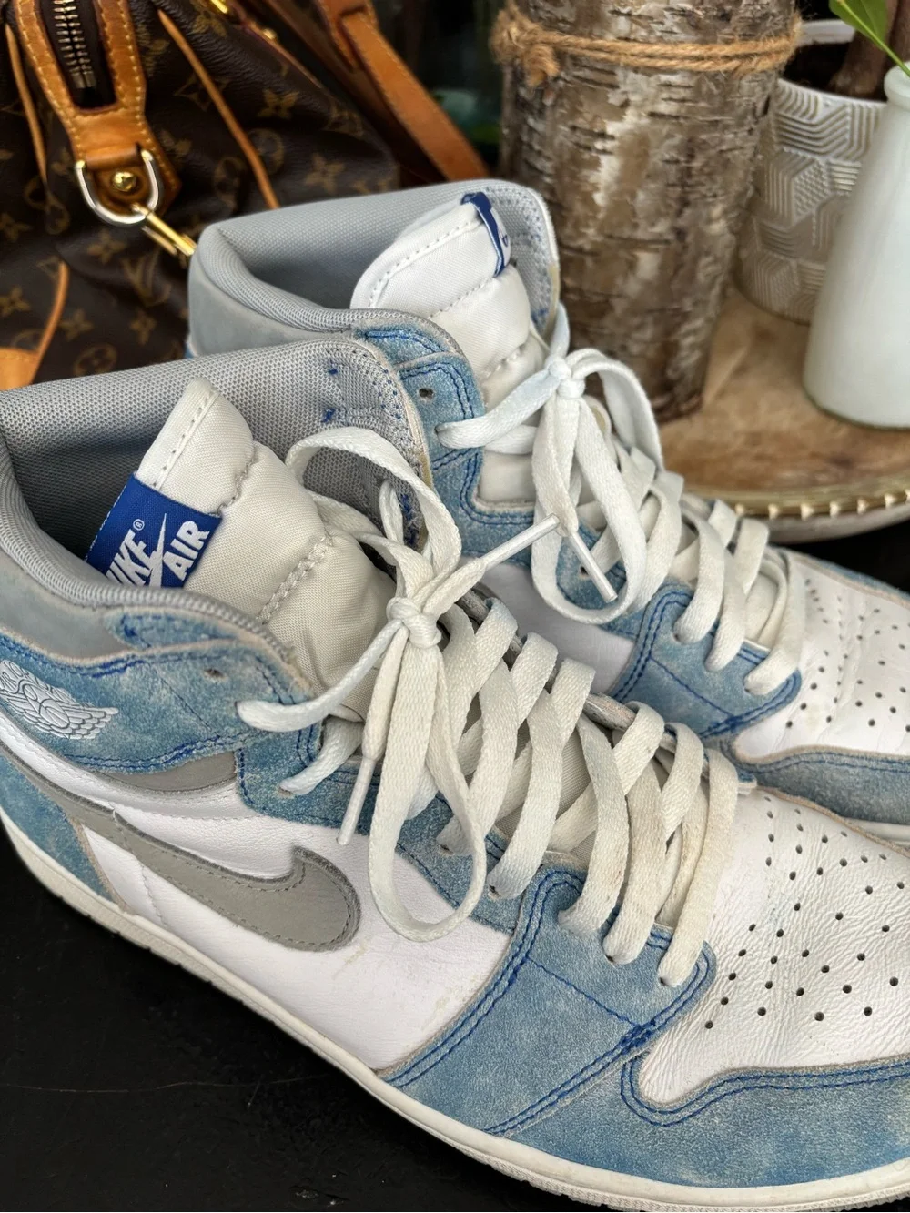 Air Jordan 1 Retro High OG 'Hyper Royal'